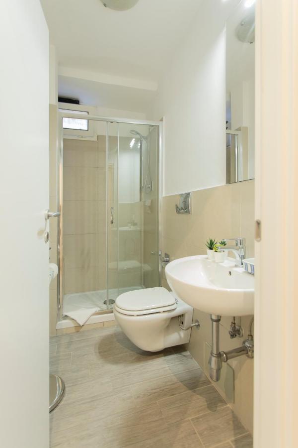 Nina - Tiny Suite In Trastevere Roma Ngoại thất bức ảnh